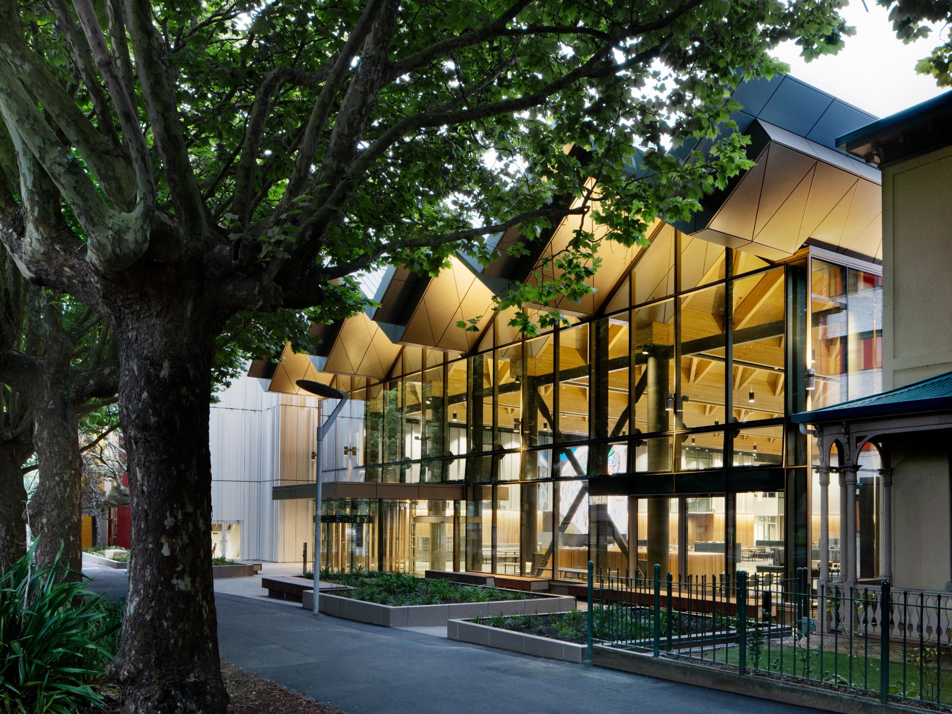 University of Auckland’s B201 building wins big at international building services awards