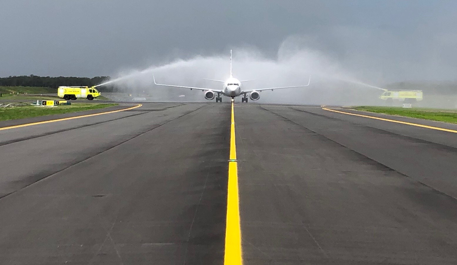 Improving efficiency by increasing aircraft routing options 