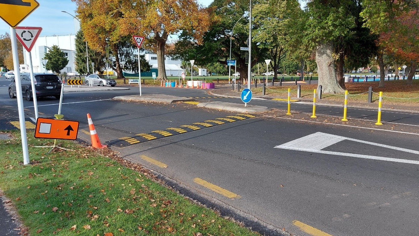 Simple but effective? Low cost speed control at crossing point in Hamilton