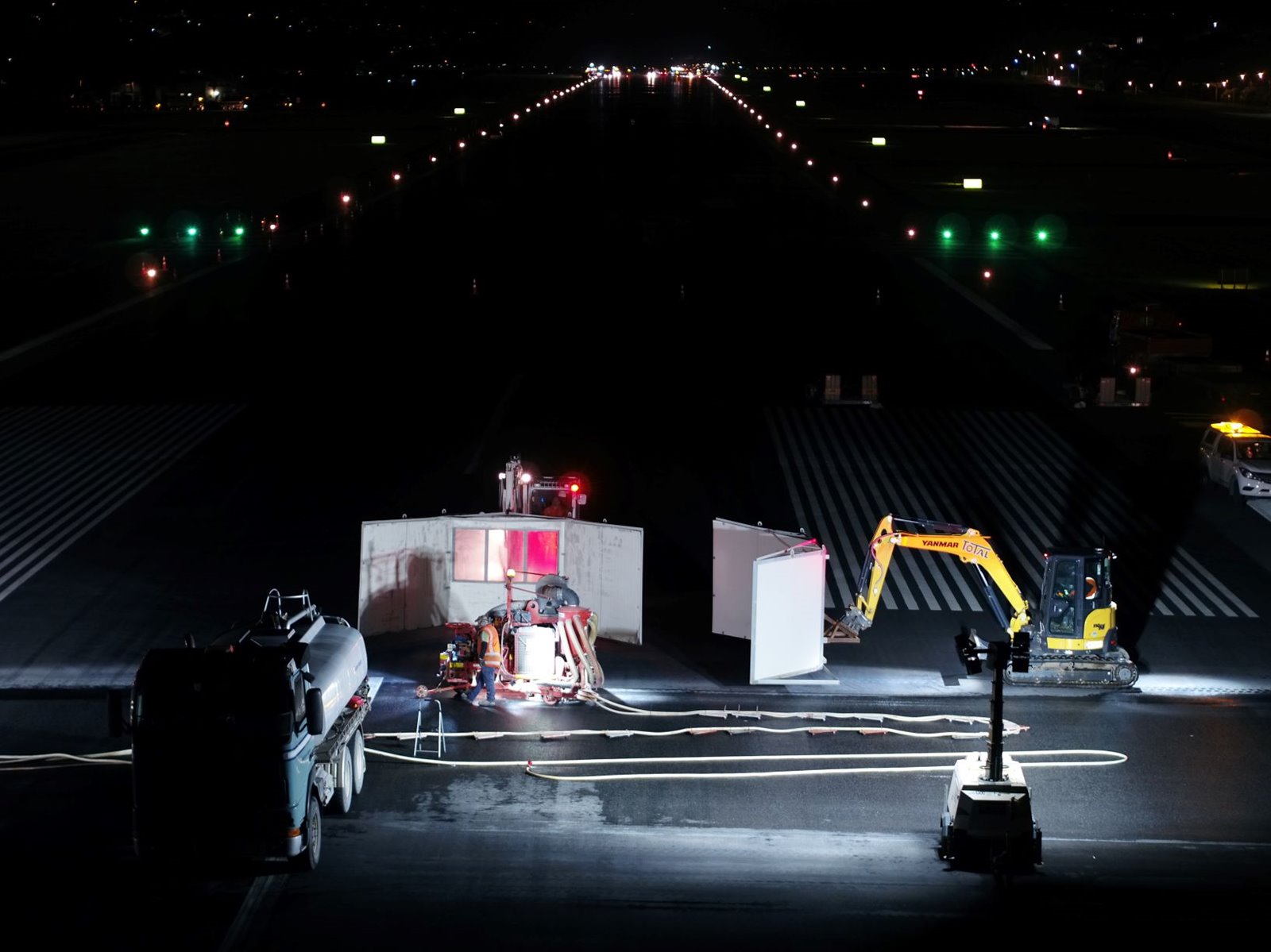 Wellington Airport Runway Resurfacing 3